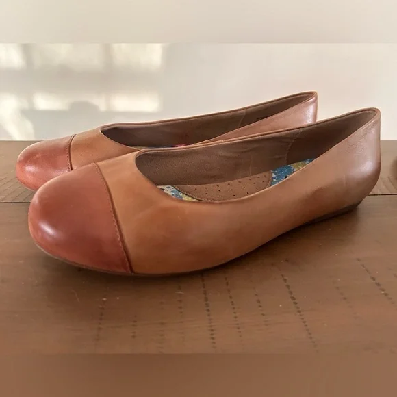 SoftWalk Sonoma Toe Cap Ballet Flat Shoes Women’s - Size 9 - Picture 2 of 10